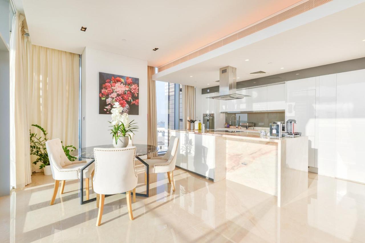Posh 2 Bedroom Oceanfront Apt In The Heart Of Bluewaters Island Dubaj Zewnętrze zdjęcie